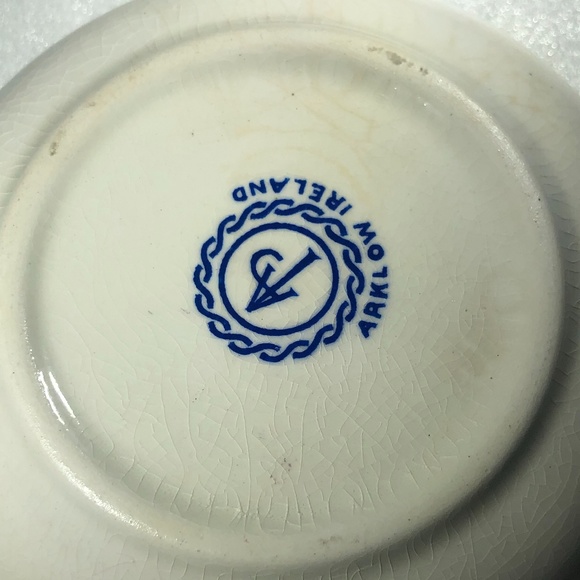 VINTAGE GREAT SOUTHERN HOTELS IRELAND WHITE CERAMIC WITH GOLD & BLUE ASHTRAY - Picture 12 of 15